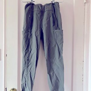 Gray Athelta pants with pockets